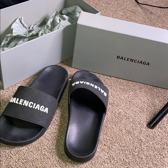 balenciaga slides sizing